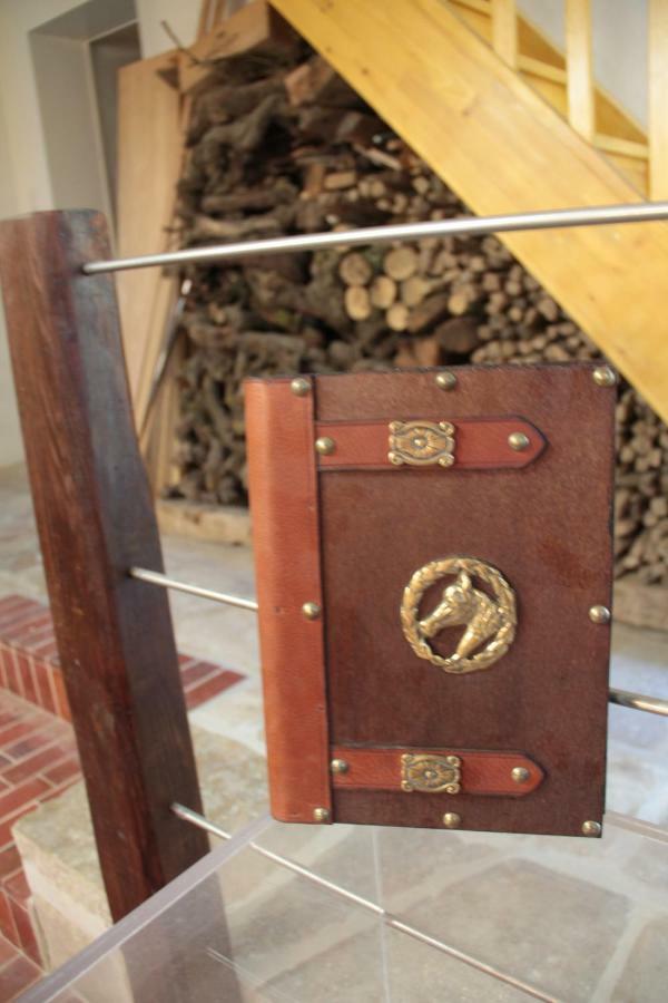 Le Logis De La Foret Otel Sainte-Verge Dış mekan fotoğraf